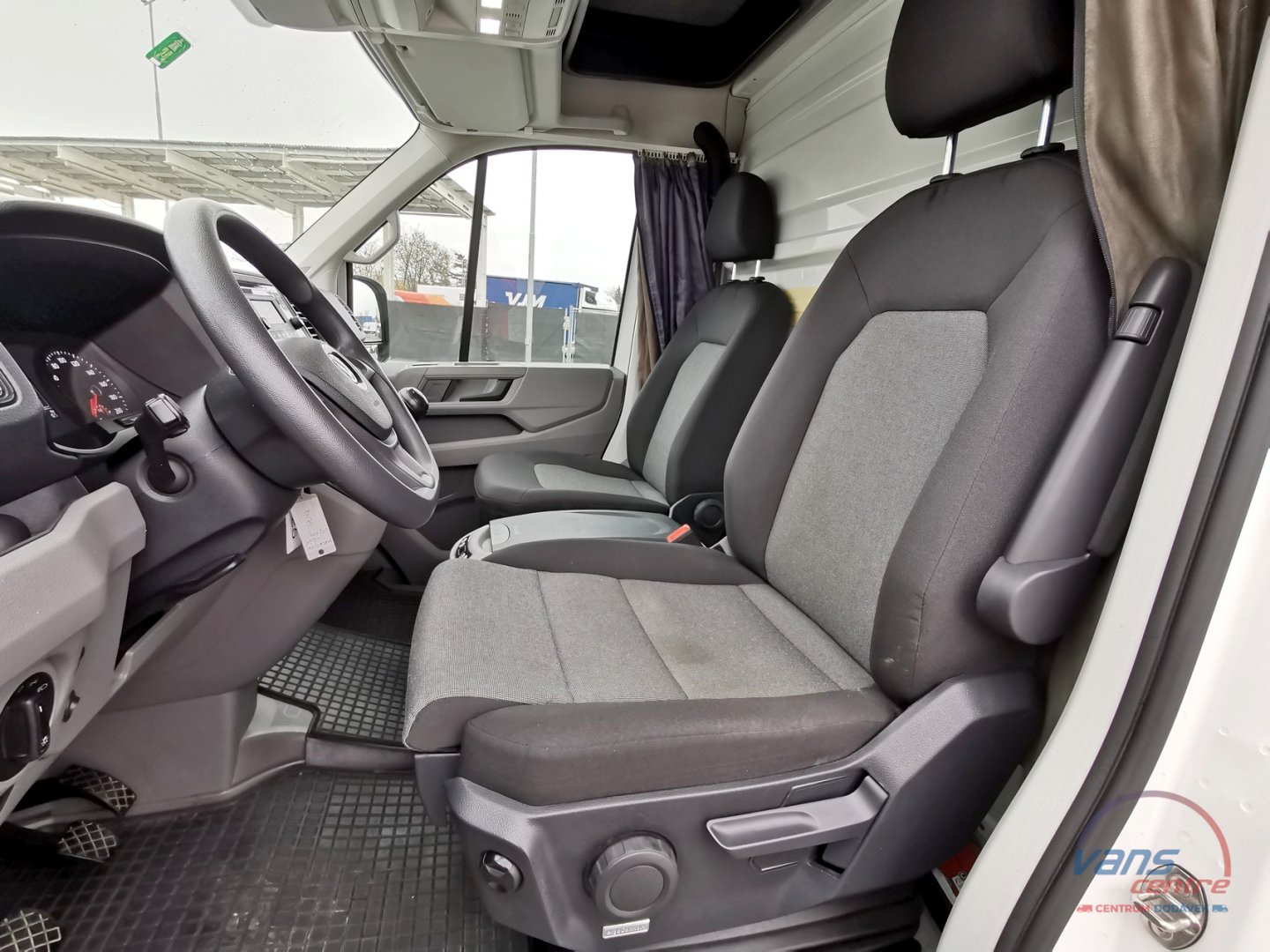 Volkswagen CRAFTER 2.0TDI SHRNOVACÍ 10 PALET/ MĚCHY/ KLIMA