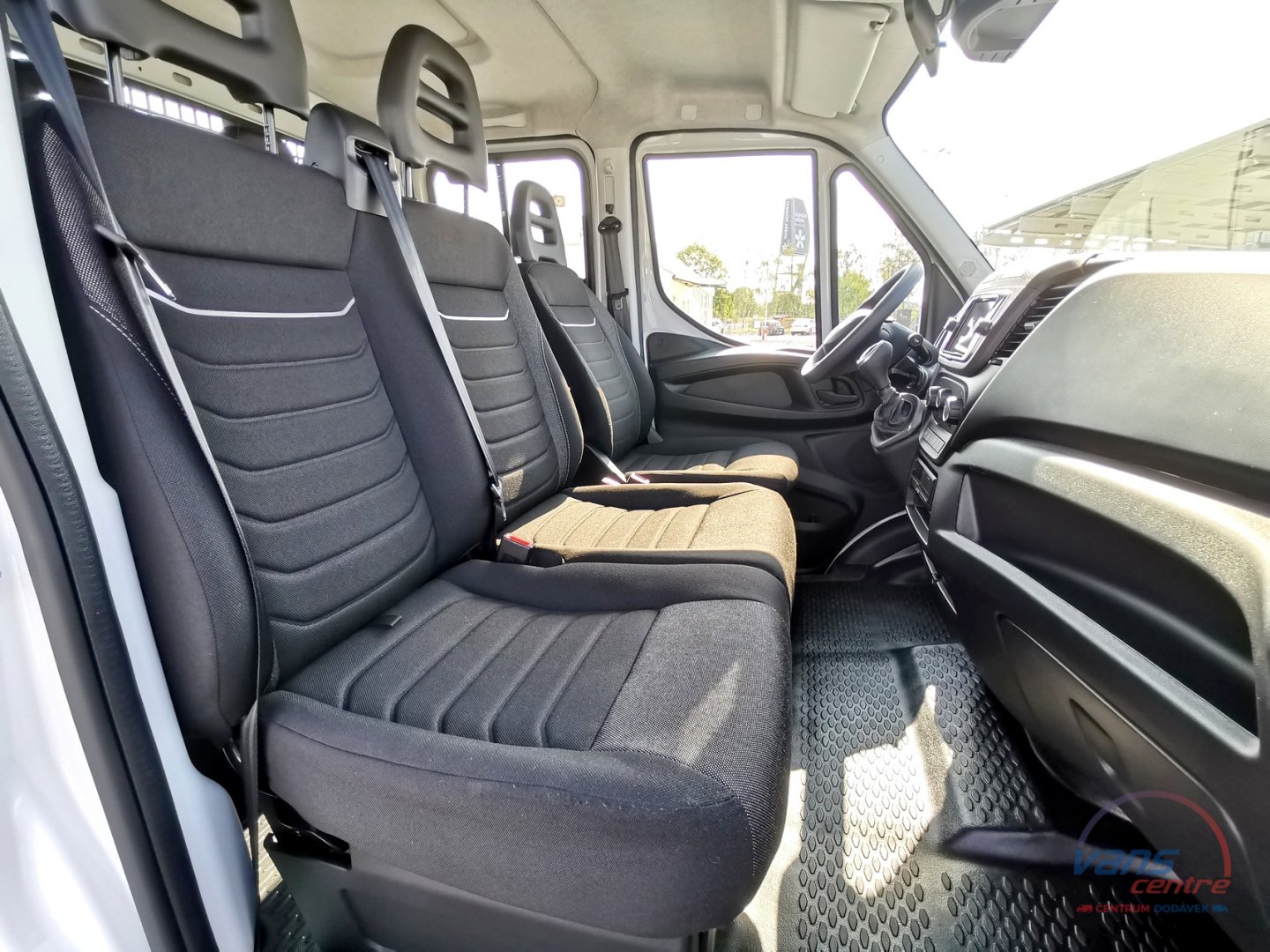 Iveco DAILY 35S16 HI-MATIC/ 7 MÍST/ VALNÍK 3,4M