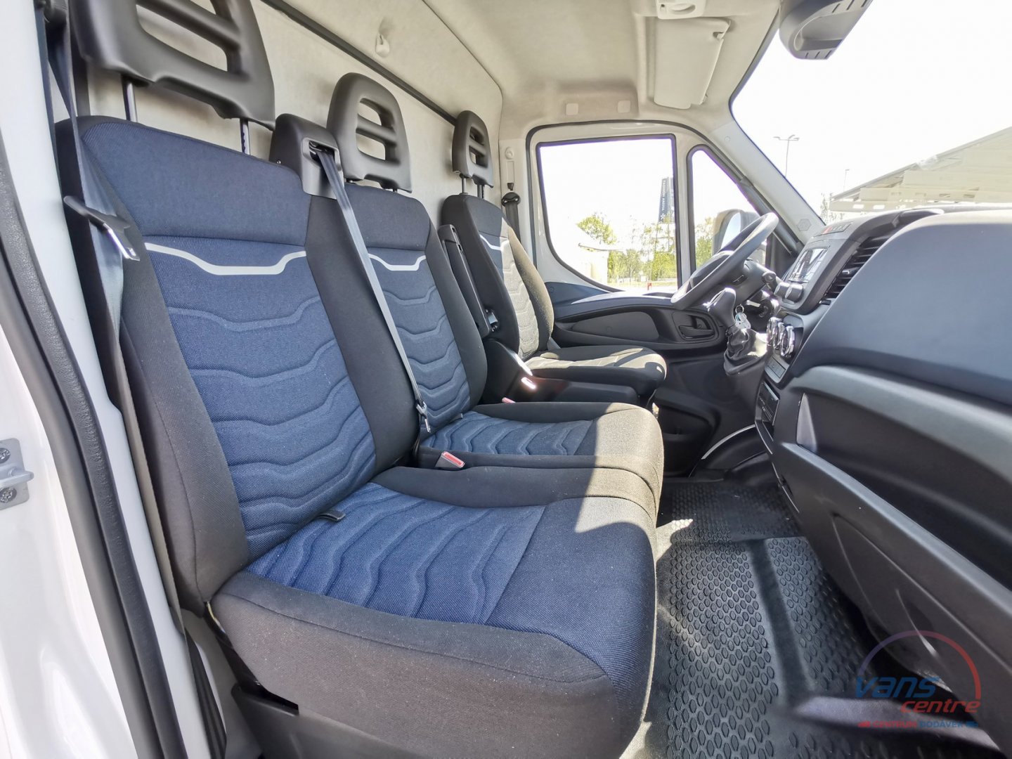 Iveco DAILY 72C18 HI-MATIC/ SKŘÍŇ / 15 PALET / HYDR.ČELO