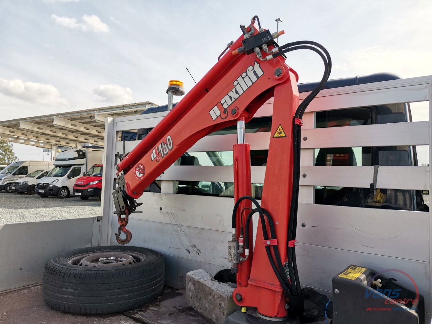 Iveco DAILY 35C16/3.0 SKŘÍŇ 8 PALET/ HYDR.ČELO/ 54535KM