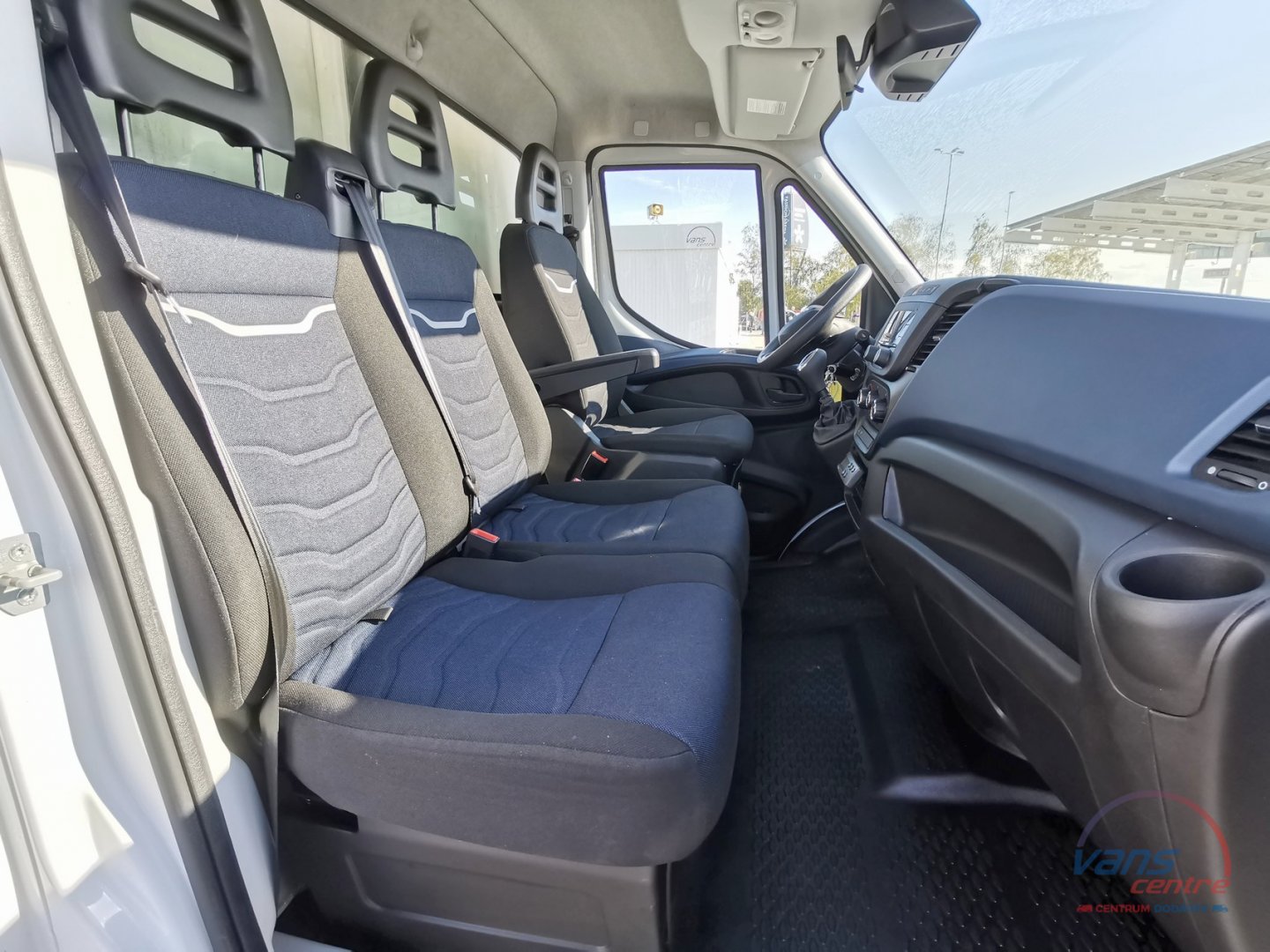 Iveco DAILY 50C18 HI-MATIC/ MRAZÍ/TOPÍ/H.ČELO/3,5T