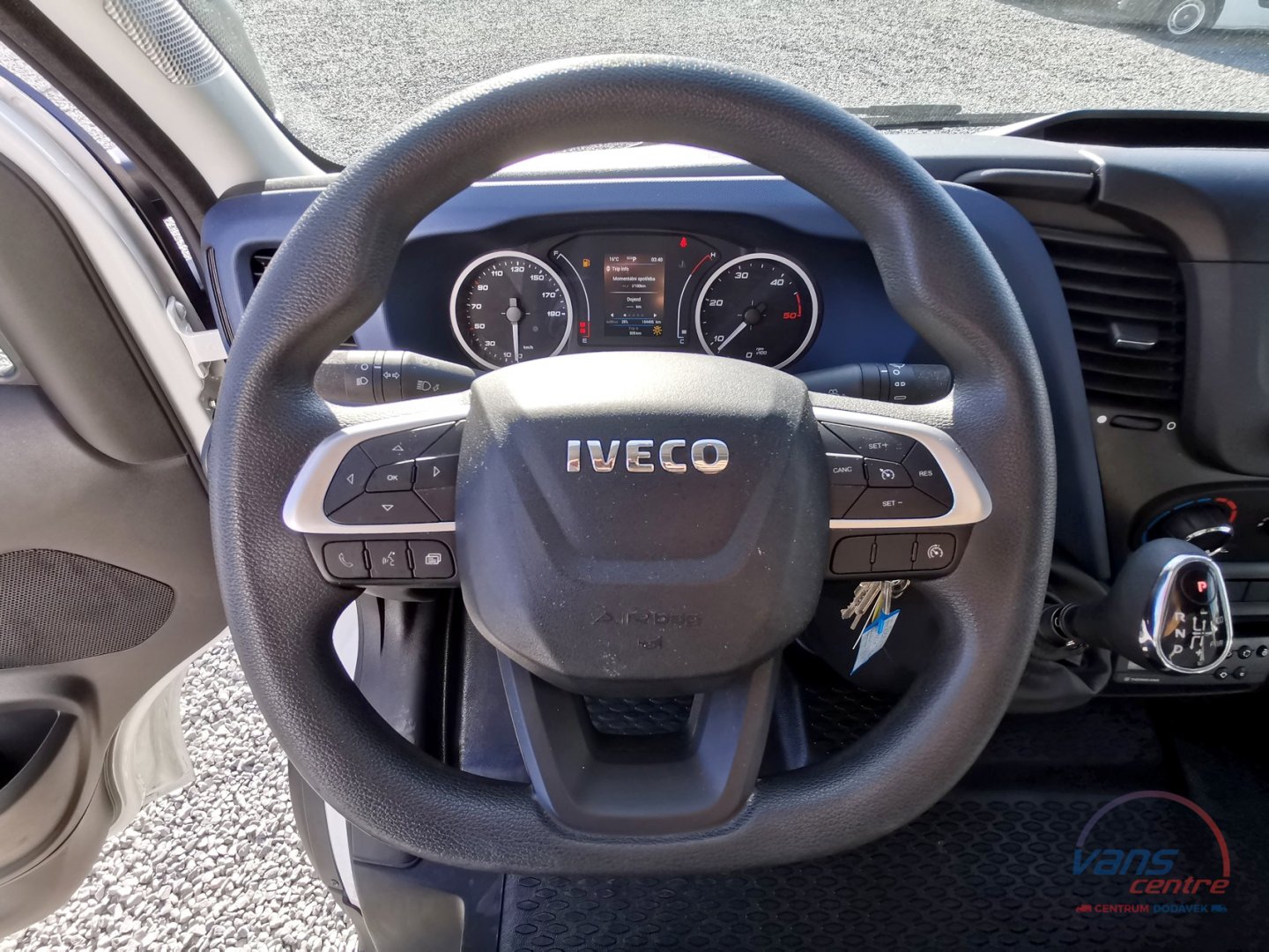 Iveco DAILY 50C18 HI-MATIC/ MRAZÍ/TOPÍ/H.ČELO/3,5T