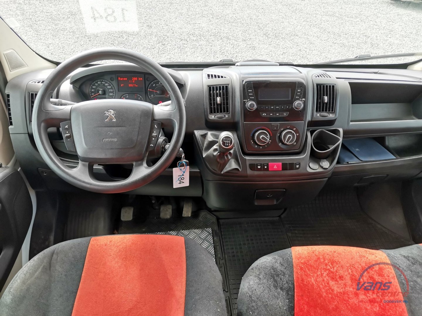 Peugeot BOXER 2.2HDI/110KW VALNÍK/ 7 MÍST/ KLIMA/ TAŽNÉ