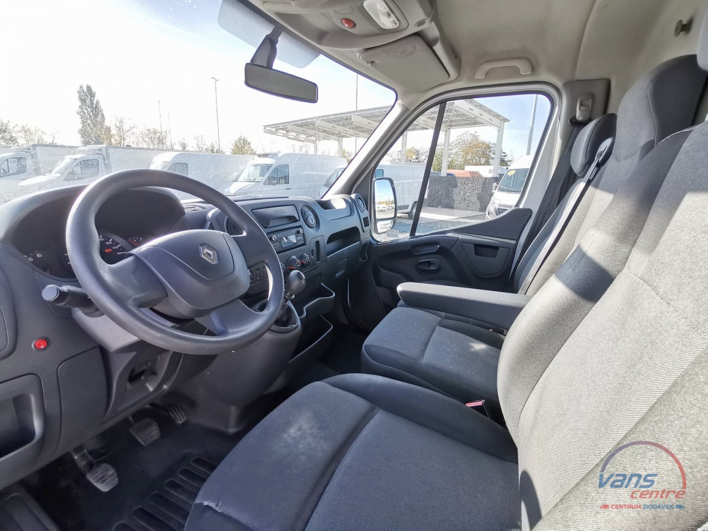 Renault MASTER 150DCI SKŘÍŇ/ CHLADÍ/MRAZÍ 7 PALET/ ČR