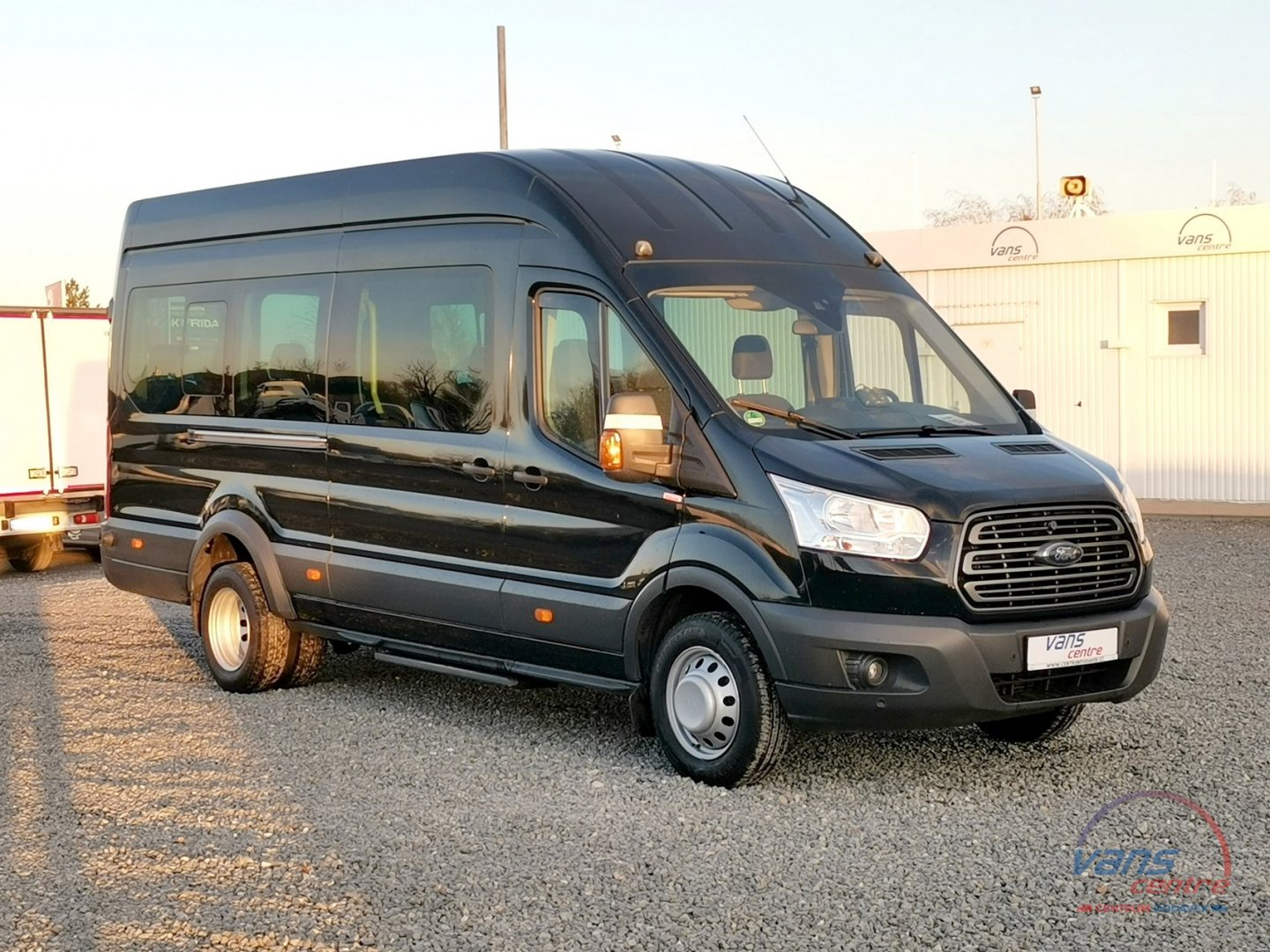 Ford TRANSIT 2.2TDCI BUS 18 MÍST/ KLIMA/ MĚCHY/ TAŽNÉ