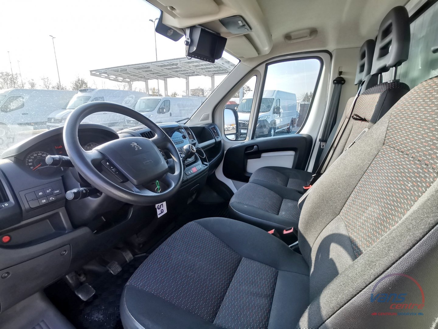 Peugeot BOXER 2.0HDI MRAZÍ/CHLADÍ/8 PALET/MĚCHY/HYDR.ČELO 