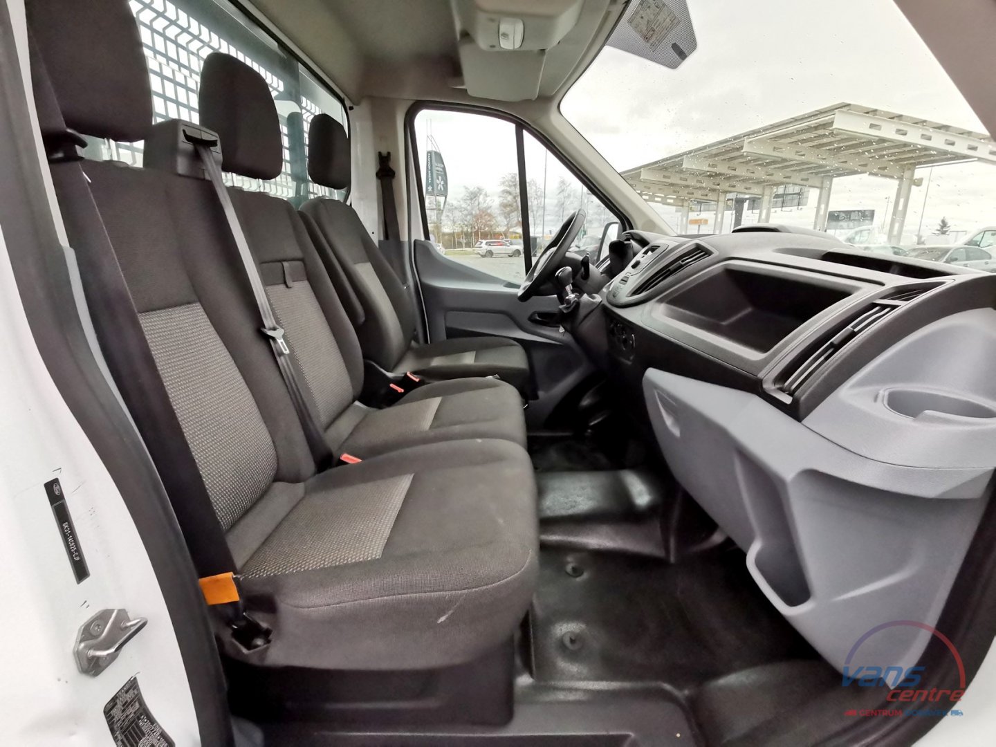 Ford TRANSIT 2.0TDCI/96KW VALNÍK 4,3M/ KLIMA/ DVOUMONTÁŽ