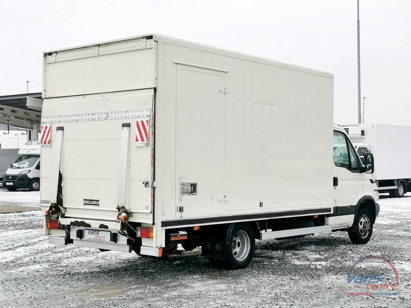 Iveco DAILY 40C12 SKŘÍŇ 8 PALET/ HYDR.ČELO/ DO 3,5T