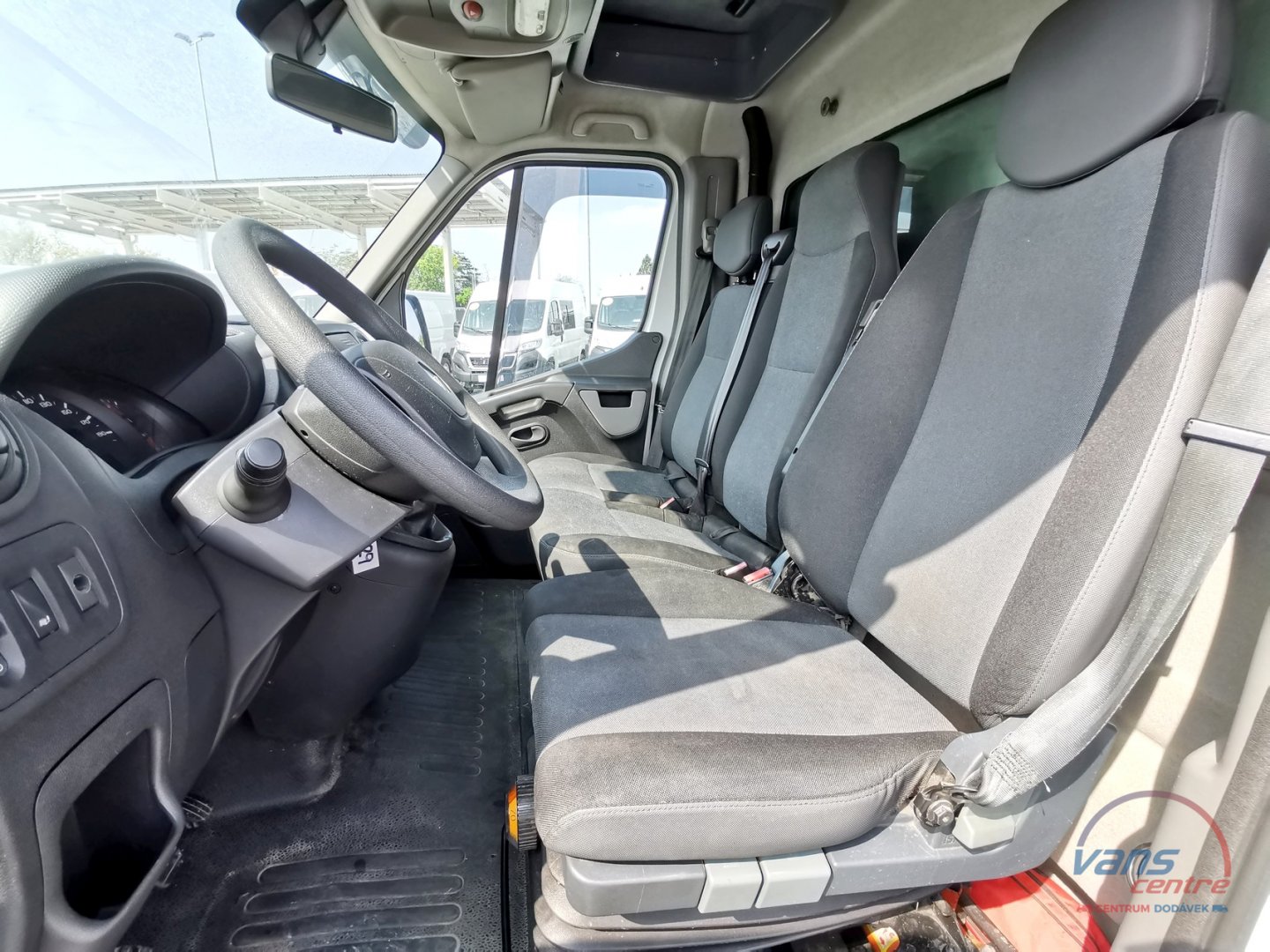 Renault MASTER 170DCI VALNÍK 9 PALET/ MĚCHY/ KLIMA