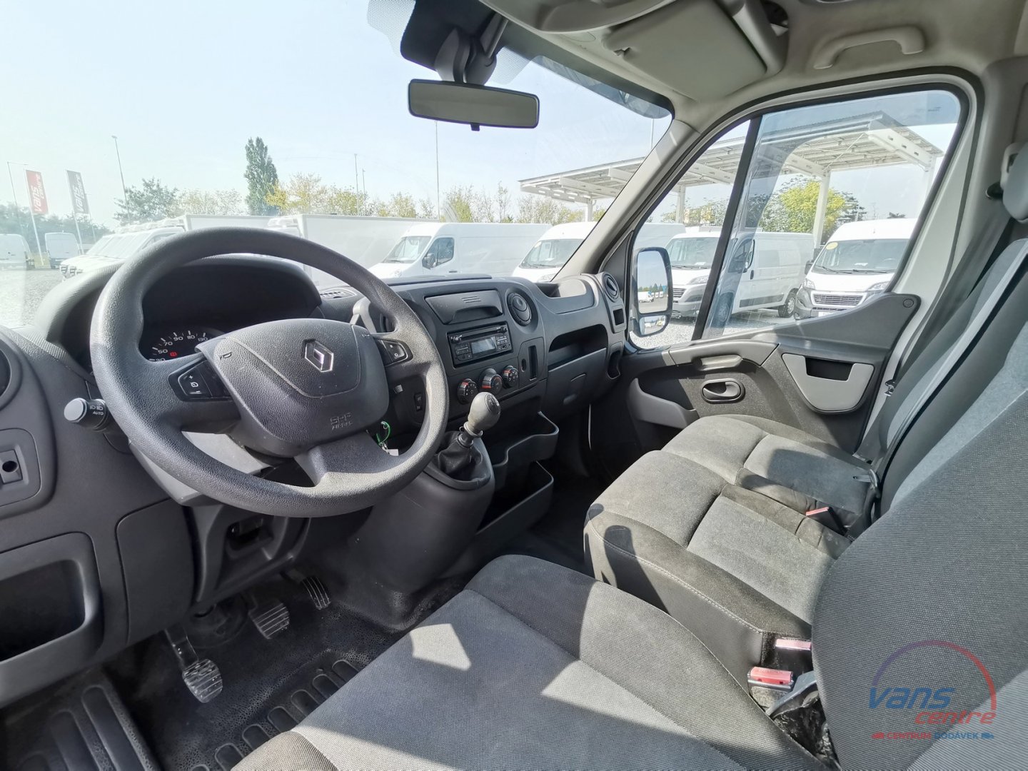 Renault MASTER 170DCI VALNÍK 9 PALET/ MĚCHY/ KLIMA