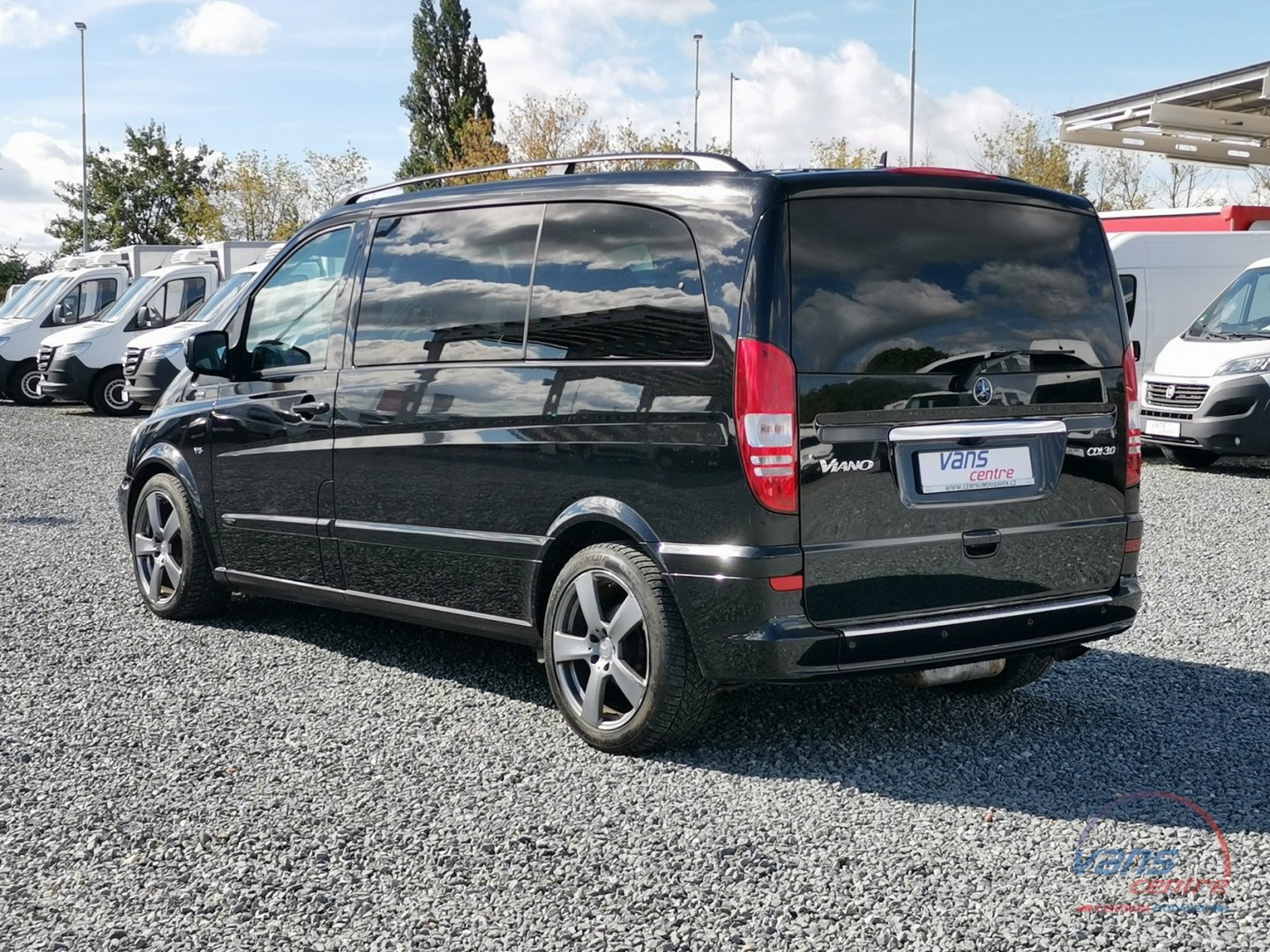 Mercedes-Benz VIANO 3.0CDI/V6 AT/ 6 MÍST/ PLNÁ VÝBAVA!