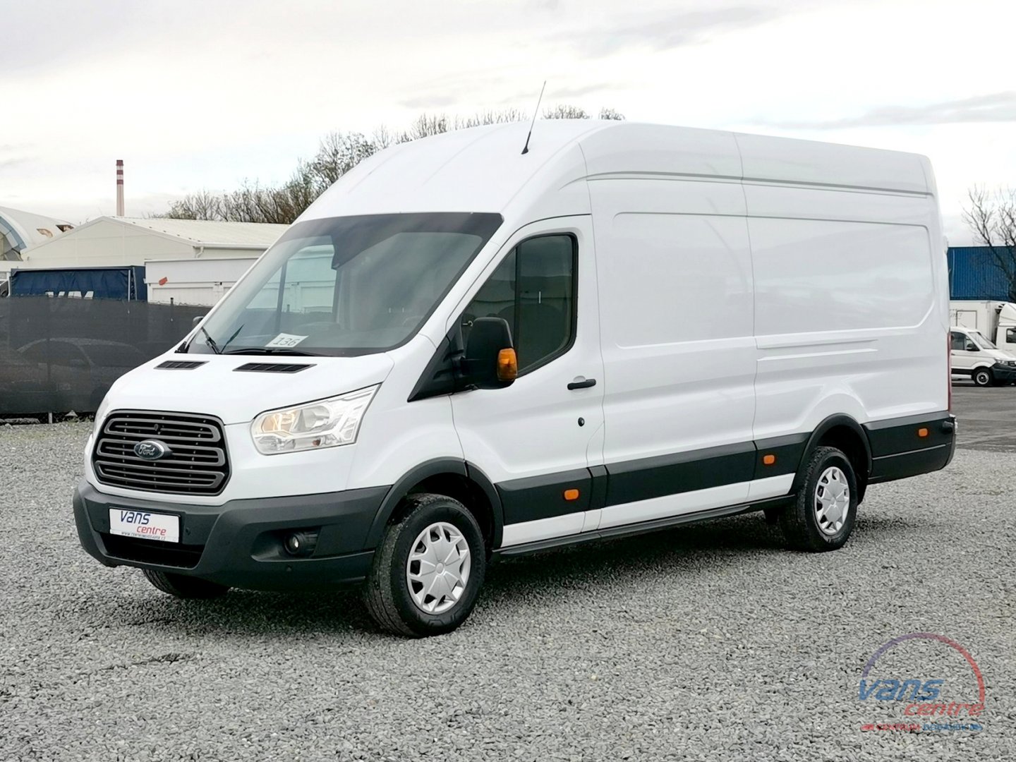 Ford TRANSIT 2.0TDCI/96KW JUMBO/ PLNÁ VÝBAVA/ TAŽNÉ