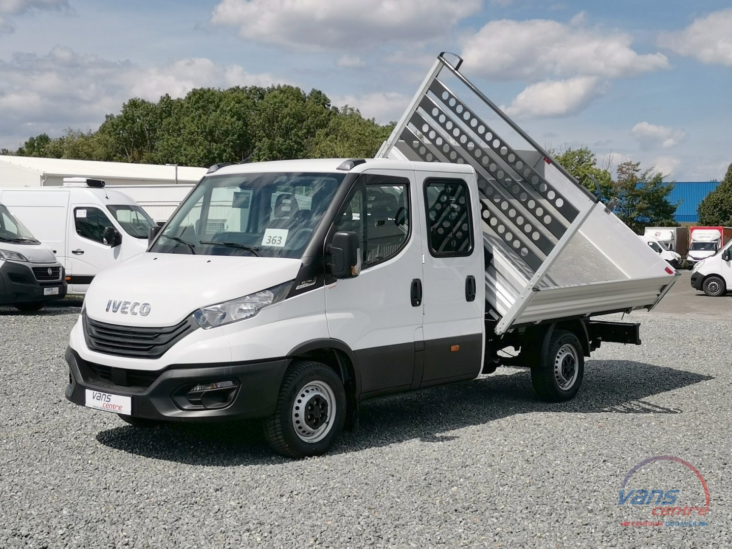 Iveco DAILY 35S16 HI-MATIC/ 7 MÍST/ 3.STR.SKLÁPĚČ