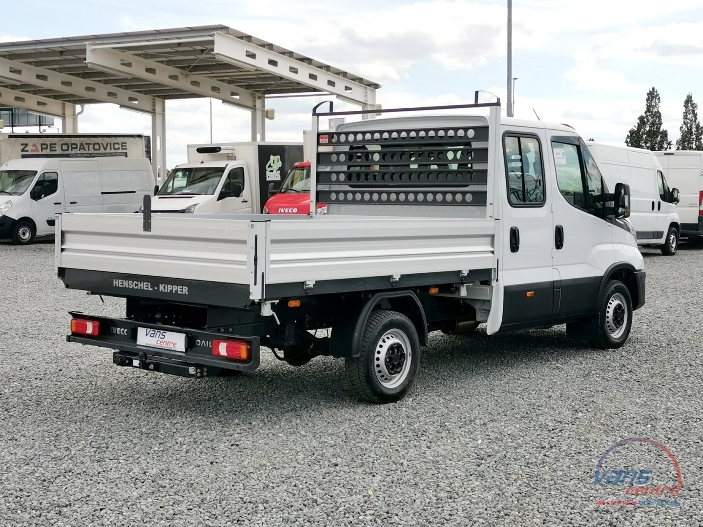 Iveco DAILY 35S16 HI-MATIC/ 7 MÍST/ 3.STR.SKLÁPĚČ