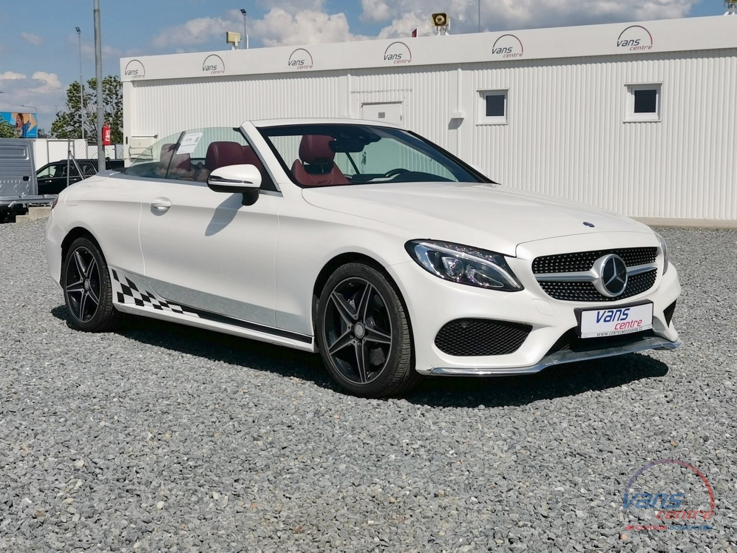 Mercedes-Benz C300 CABRIO/ AMG/ BURMESTER/ 67640KM/ ČR