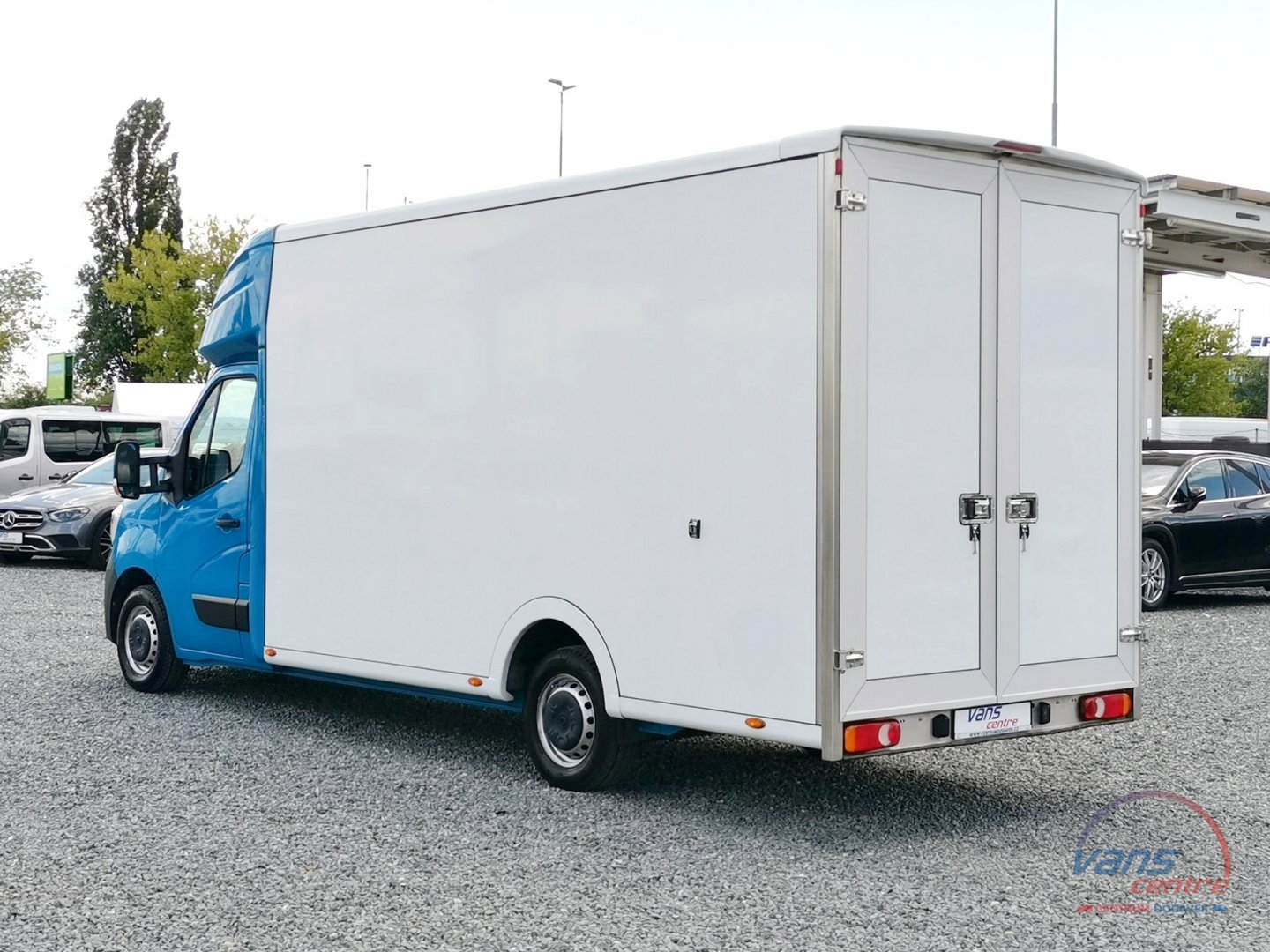 Renault MASTER 165DCI SKŘÍŇ 3,9M/ MĚCHY/ SPANÍ/ ČR/ 1.MAJ.