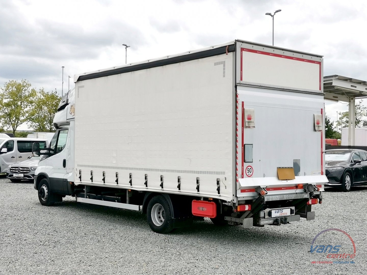 Iveco DAILY 72C21 SHRNOVAČKA 5,2M/ MĚCHY/ H.ČELO/ 1.MAJ. 