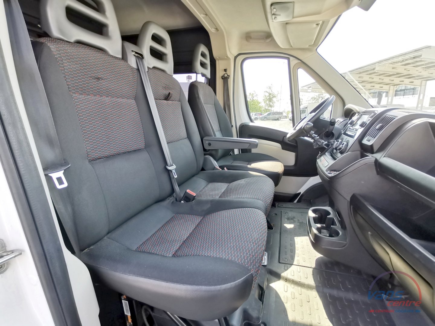 Mercedes-Benz SPRINTER 316CDI VALNÍK 10 PALET/ MĚCHY/ KLIMA/ ČR