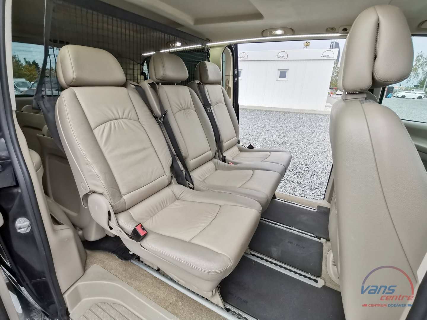 Mercedes-Benz VIANO 3.0CDI/AT 7 MÍST/ KLIMA/ TAŽNÉ