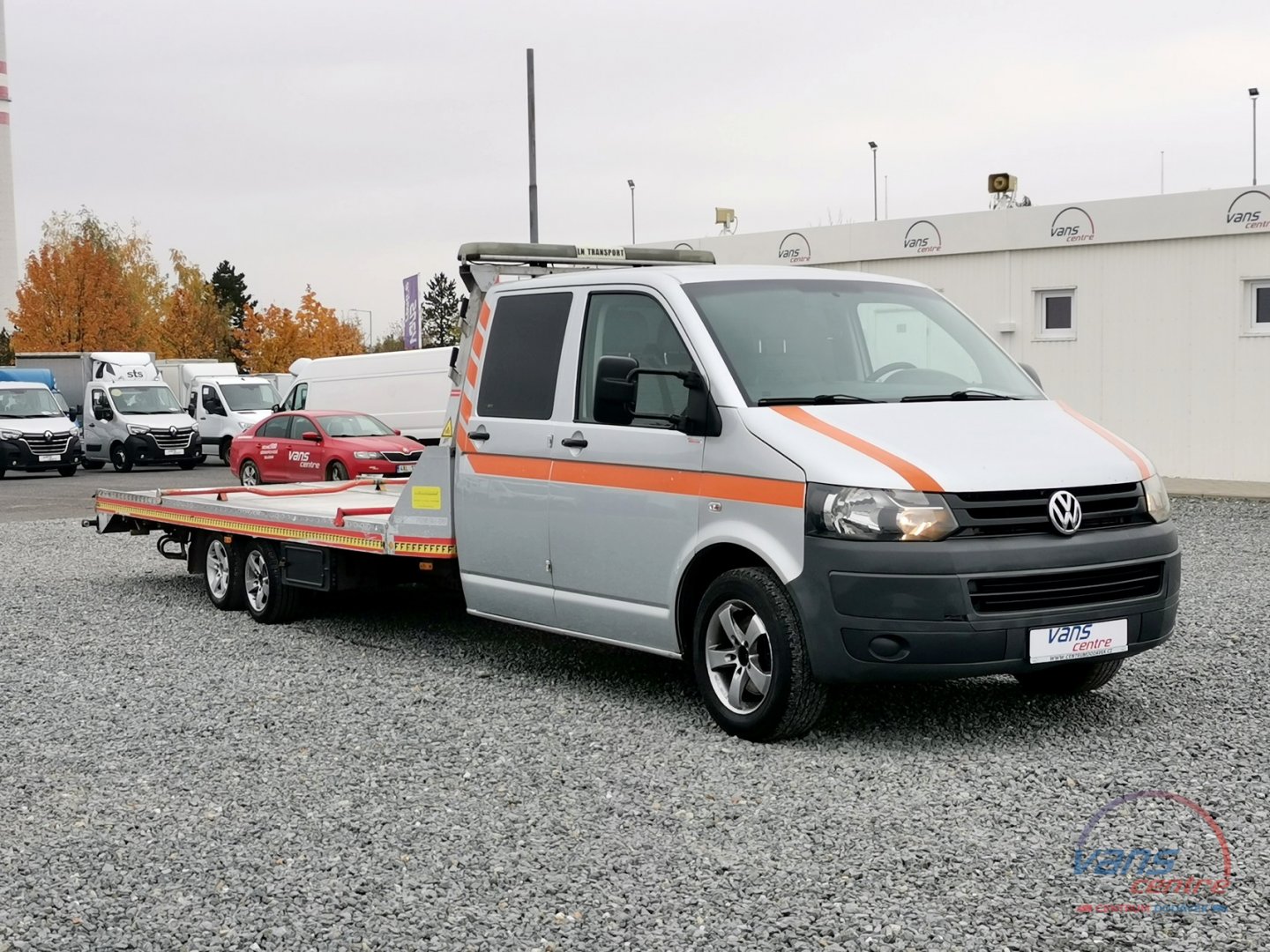 Volkswagen TRANSPORTER 2.0TDI ODTAH/ 6 MÍST/ MĚCHY/NAVIJÁK/ 3,5T