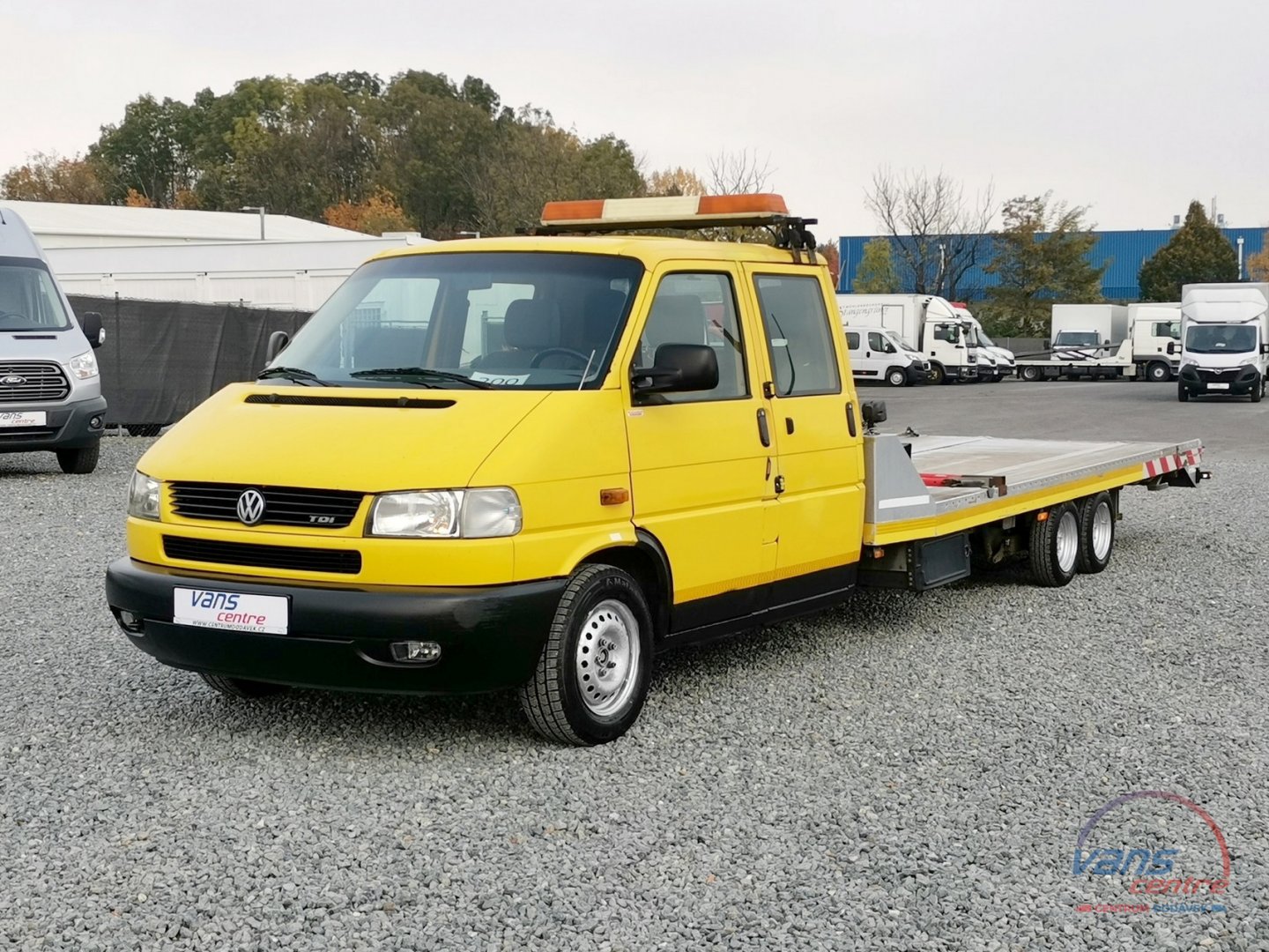 Volkswagen TRANSPORTER 2.5TDI/ ODTAHOVKA/ 5 MÍST/ NAJIVÁK/3,5T