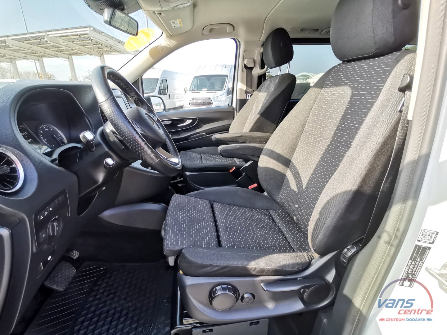 Mercedes-Benz VITO 119CDI TOURER/ 4X4/ 8 MÍST/ KAMERA/ ČR