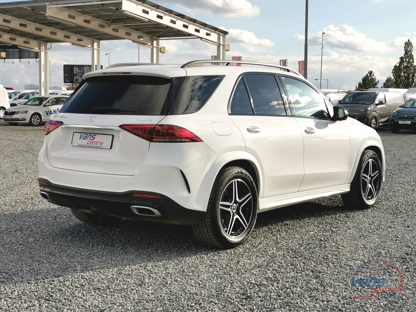 Mercedes-Benz GLE 350DE 4MATIC/ AMG/ AIR/ PANORAMA/ ČR/ 1.MAJ 