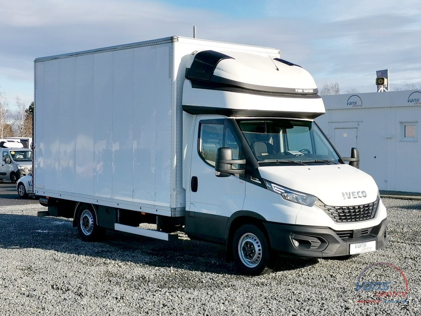 Iveco DAILY 35S18 HI-MATIC/ SKŘÍŇ 8 PALET/ MĚCHY/ H.ČELO