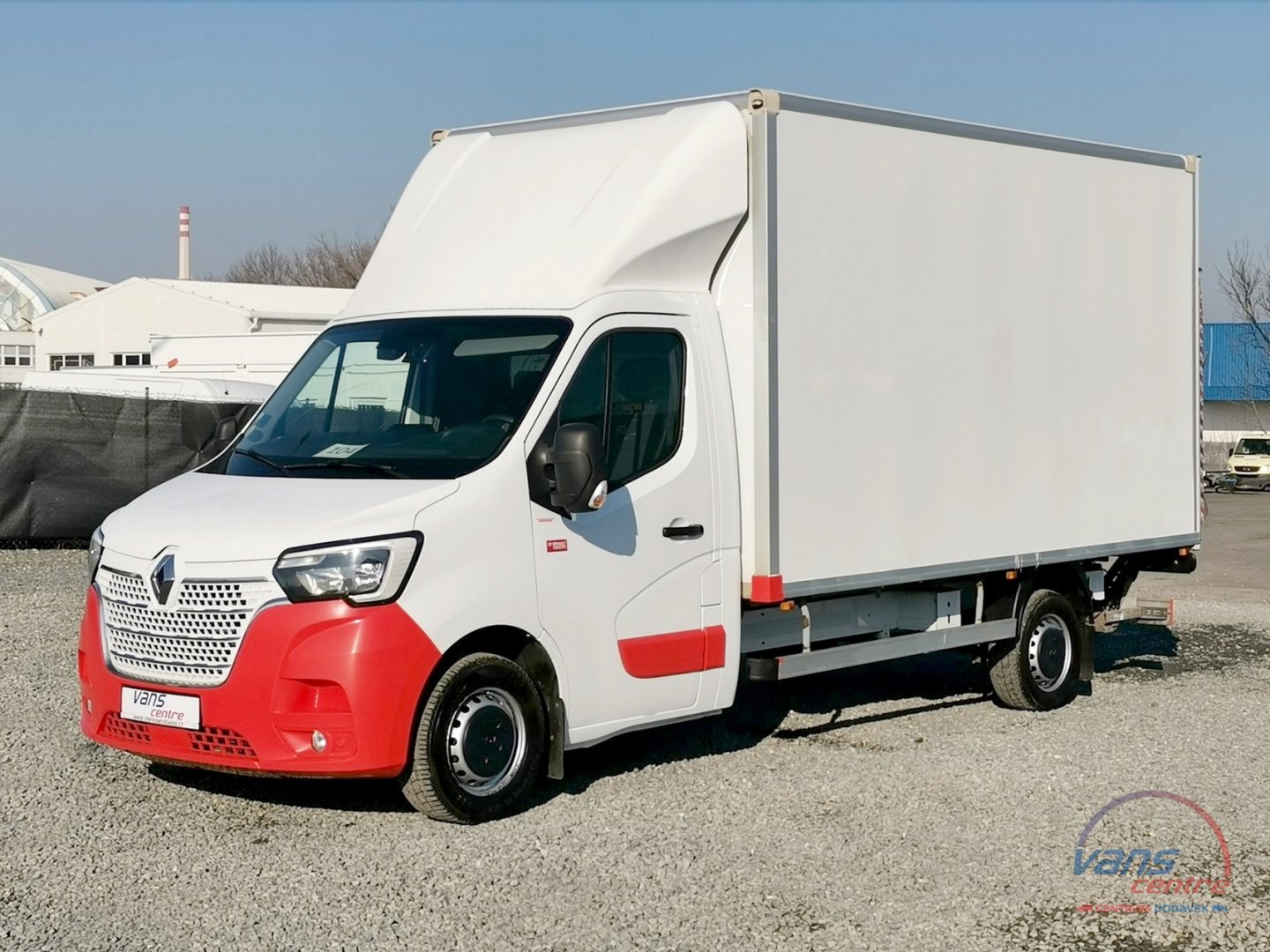 Renault MASTER 165DCI SKŘÍŇ 8 PALET/ HYDR.ČELO