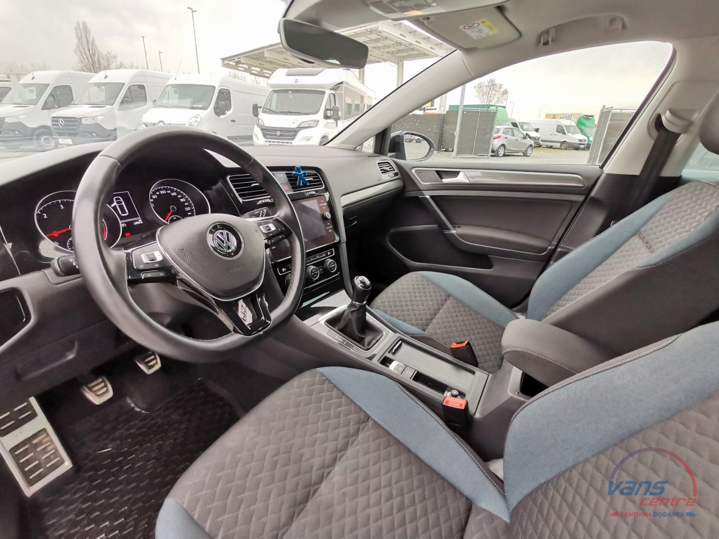 Volkswagen GOLF 1.6TDI/85KW VARIANT/ IQ.DRIVE/ NAVI